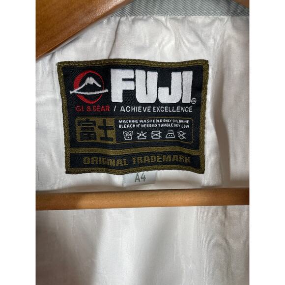 Team Corlin Gracie Gracie Gym Brazilian Jiu-Jitsu A4 White Top Shirt - Picture 4 of 5